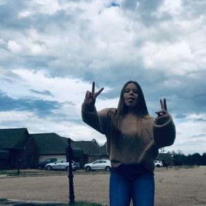 Meet your Posher, Hannah